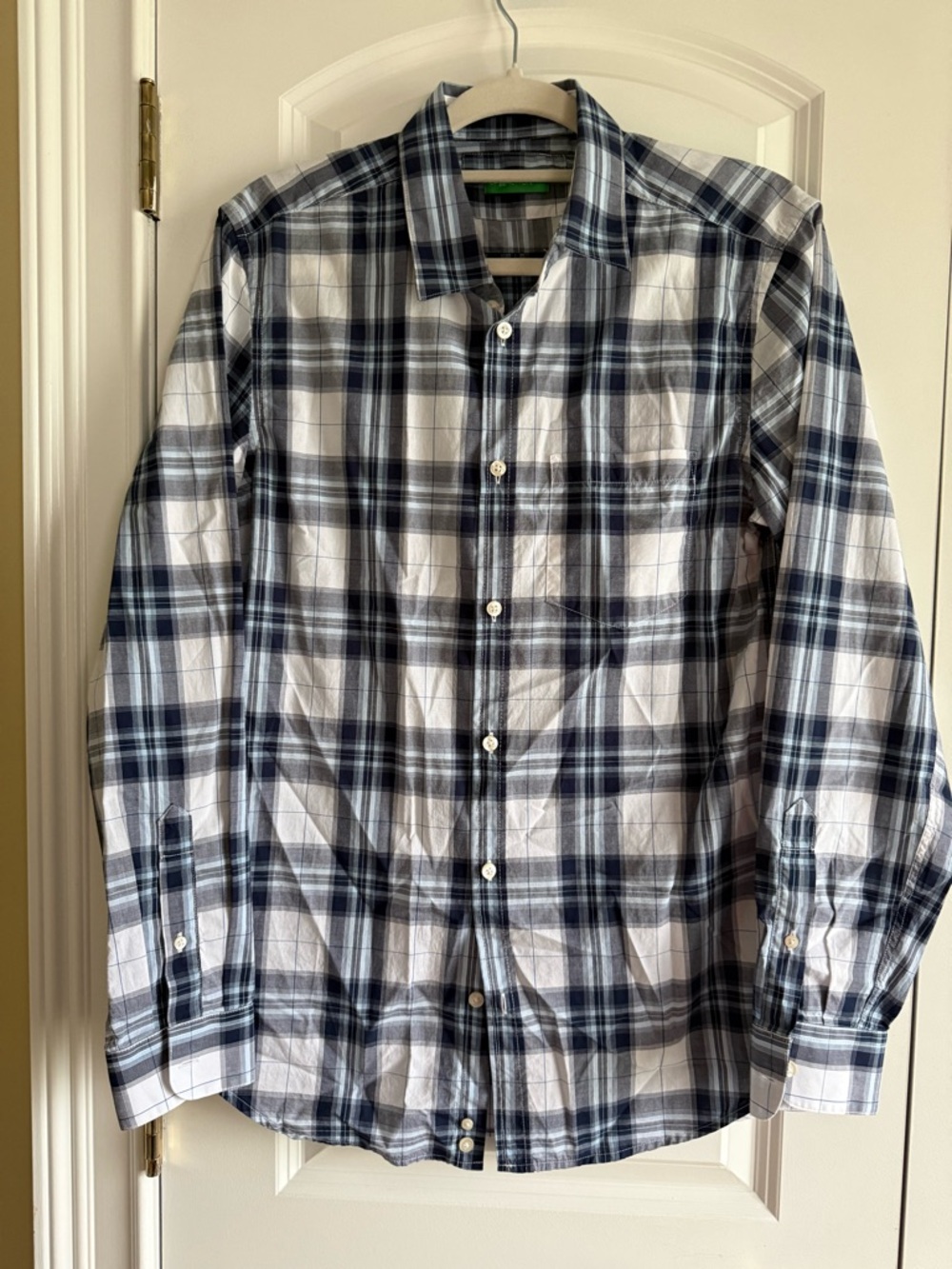 United Colors of Benetton Cotton White & Navy Plaid Button-Down Shirt, M, EUC!